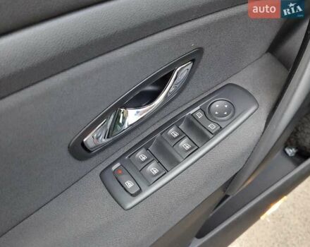 Черный Рено Меган, объемом двигателя 1.5 л и пробегом 360 тыс. км за 7799 $, фото 4 на Automoto.ua