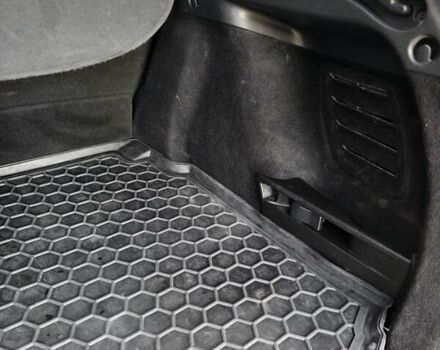 Черный Рено Меган, объемом двигателя 1.4 л и пробегом 187 тыс. км за 7100 $, фото 28 на Automoto.ua