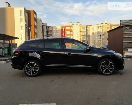 Черный Рено Меган, объемом двигателя 0 л и пробегом 299 тыс. км за 8790 $, фото 3 на Automoto.ua