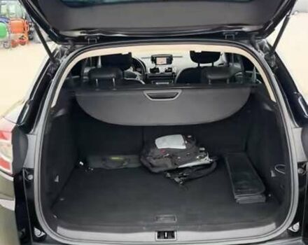 Черный Рено Меган, объемом двигателя 1.46 л и пробегом 265 тыс. км за 9200 $, фото 5 на Automoto.ua