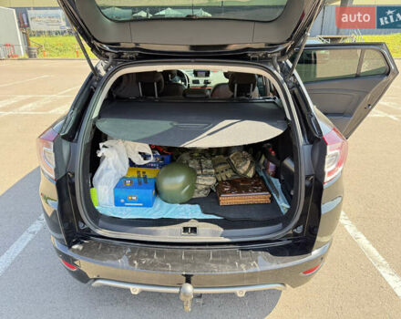 Рено Меган 2012 у Шепетовке на Automoto.ua Чорний Рено Меган, об'ємом двигуна 1.46 л та пробігом 305 тис. км за 8100 $, фото 10 на Automoto.ua