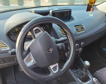 Черный Рено Меган, объемом двигателя 1.5 л и пробегом 240 тыс. км за 6500 $, фото 4 на Automoto.ua