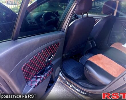 Черный Рено Меган, объемом двигателя 1.5 л и пробегом 249 тыс. км за 7200 $, фото 2 на Automoto.ua