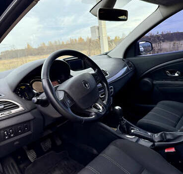 Чорний Рено Меган, об'ємом двигуна 1.5 л та пробігом 255 тис. км за 6900 $, фото 2 на Automoto.ua