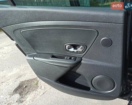 Чорний Рено Меган, об'ємом двигуна 1.46 л та пробігом 219 тис. км за 8600 $, фото 84 на Automoto.ua