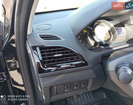 Чорний Рено Меган, об'ємом двигуна 1.46 л та пробігом 219 тис. км за 8600 $, фото 57 на Automoto.ua