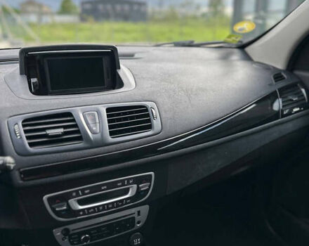 Черный Рено Меган, объемом двигателя 1.5 л и пробегом 240 тыс. км за 7700 $, фото 18 на Automoto.ua