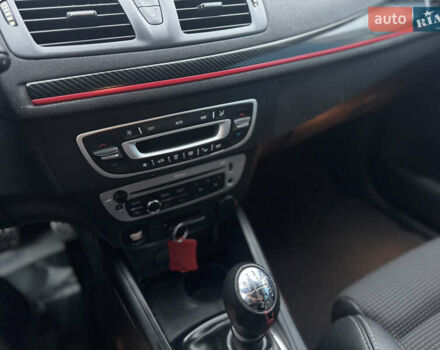 Черный Рено Меган, объемом двигателя 1.5 л и пробегом 237 тыс. км за 9300 $, фото 47 на Automoto.ua