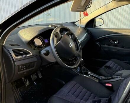 Черный Рено Меган, объемом двигателя 1.5 л и пробегом 208 тыс. км за 8400 $, фото 2 на Automoto.ua