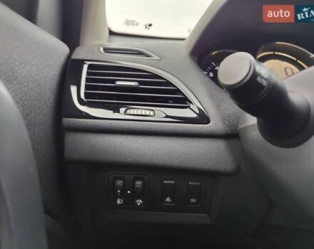 Черный Рено Меган, объемом двигателя 1.5 л и пробегом 215 тыс. км за 8200 $, фото 22 на Automoto.ua