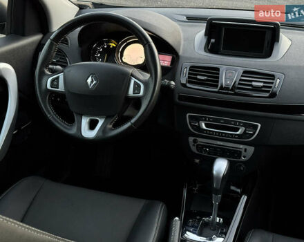Черный Рено Меган, объемом двигателя 1.5 л и пробегом 240 тыс. км за 8950 $, фото 88 на Automoto.ua