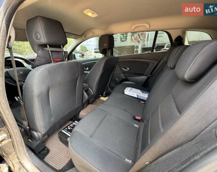 Чорний Рено Меган, об'ємом двигуна 1.46 л та пробігом 310 тис. км за 7400 $, фото 6 на Automoto.ua