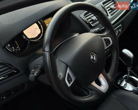 Черный Рено Меган, объемом двигателя 1.5 л и пробегом 240 тыс. км за 8950 $, фото 57 на Automoto.ua