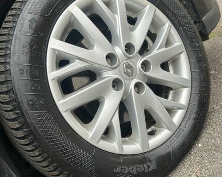 Черный Рено Меган, объемом двигателя 1.5 л и пробегом 260 тыс. км за 8600 $, фото 12 на Automoto.ua