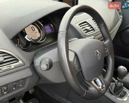 Черный Рено Меган, объемом двигателя 1.5 л и пробегом 257 тыс. км за 9350 $, фото 16 на Automoto.ua