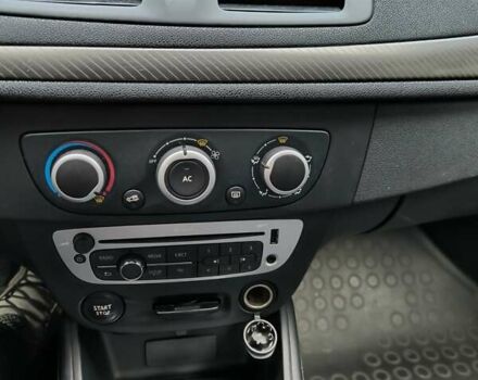 Черный Рено Меган, объемом двигателя 1.5 л и пробегом 197 тыс. км за 6800 $, фото 12 на Automoto.ua