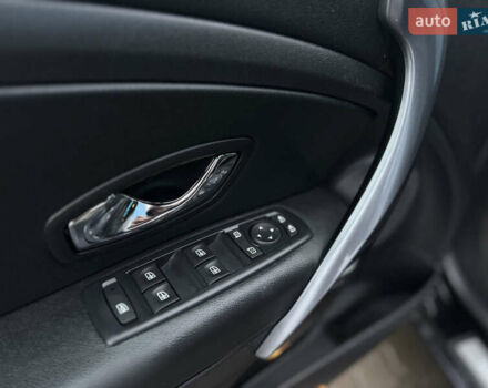 Черный Рено Меган, объемом двигателя 1.5 л и пробегом 237 тыс. км за 9300 $, фото 30 на Automoto.ua