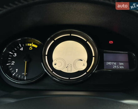 Черный Рено Меган, объемом двигателя 1.5 л и пробегом 240 тыс. км за 8950 $, фото 62 на Automoto.ua