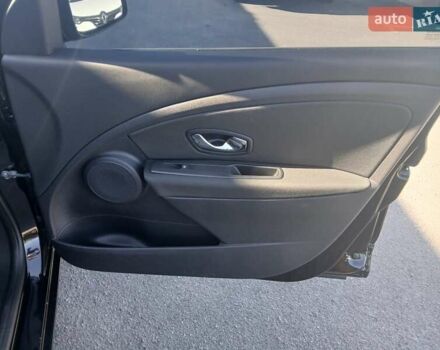 Рено Меган 2013 в Киеве на Automoto.ua Черный Рено Меган, объемом двигателя 1.46 л и пробегом 238 тыс. км за 8500 $, фото 19 на Automoto.ua