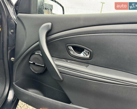 Черный Рено Меган, объемом двигателя 1.5 л и пробегом 280 тыс. км за 8600 $, фото 31 на Automoto.ua