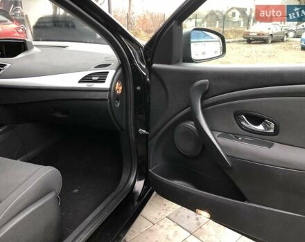 Черный Рено Меган, объемом двигателя 1.5 л и пробегом 185 тыс. км за 7600 $, фото 18 на Automoto.ua