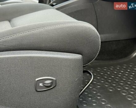 Черный Рено Меган, объемом двигателя 1.5 л и пробегом 257 тыс. км за 9350 $, фото 32 на Automoto.ua