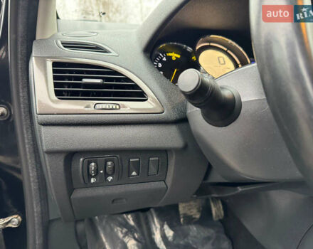 Черный Рено Меган, объемом двигателя 0 л и пробегом 221 тыс. км за 8500 $, фото 39 на Automoto.ua