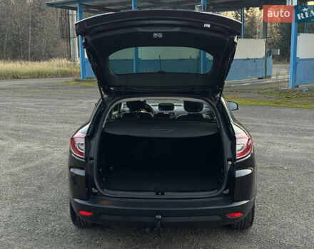 Черный Рено Меган, объемом двигателя 1.5 л и пробегом 240 тыс. км за 8950 $, фото 89 на Automoto.ua