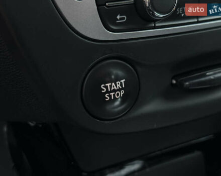 Черный Рено Меган, объемом двигателя 1.5 л и пробегом 240 тыс. км за 8950 $, фото 64 на Automoto.ua