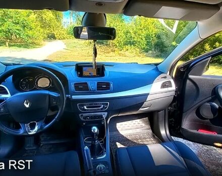 Черный Рено Меган, объемом двигателя 1.6 л и пробегом 290 тыс. км за 7200 $, фото 6 на Automoto.ua