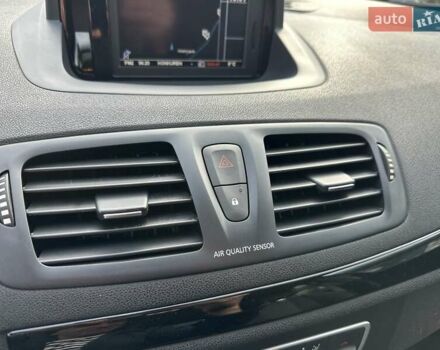 Чорний Рено Меган, об'ємом двигуна 1.6 л та пробігом 198 тис. км за 9500 $, фото 56 на Automoto.ua