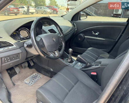 Чорний Рено Меган, об'ємом двигуна 1.46 л та пробігом 310 тис. км за 7400 $, фото 4 на Automoto.ua