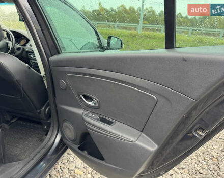 Черный Рено Меган, объемом двигателя 1.5 л и пробегом 280 тыс. км за 8600 $, фото 36 на Automoto.ua
