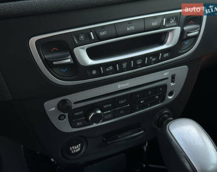 Черный Рено Меган, объемом двигателя 1.5 л и пробегом 240 тыс. км за 8950 $, фото 63 на Automoto.ua