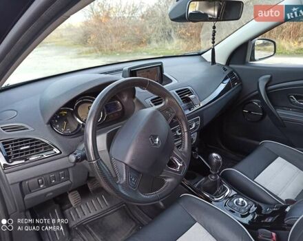 Чорний Рено Меган, об'ємом двигуна 1.46 л та пробігом 219 тис. км за 8600 $, фото 78 на Automoto.ua