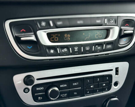 Чорний Рено Меган, об'ємом двигуна 1.5 л та пробігом 243 тис. км за 9200 $, фото 18 на Automoto.ua