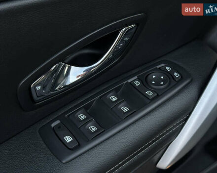 Черный Рено Меган, объемом двигателя 1.5 л и пробегом 240 тыс. км за 8950 $, фото 50 на Automoto.ua