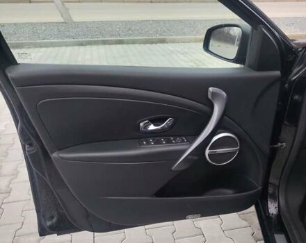 Чорний Рено Меган, об'ємом двигуна 1.46 л та пробігом 265 тис. км за 8999 $, фото 24 на Automoto.ua