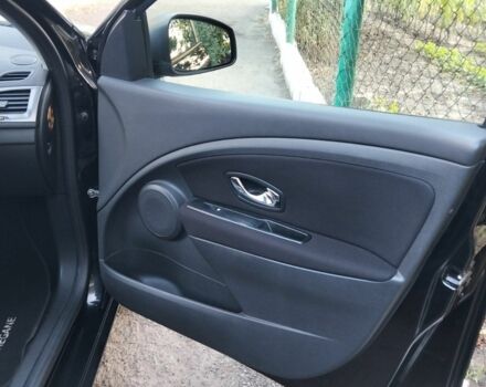 Черный Рено Меган, объемом двигателя 1.5 л и пробегом 233 тыс. км за 8900 $, фото 5 на Automoto.ua