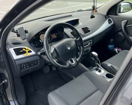 Черный Рено Меган, объемом двигателя 1.5 л и пробегом 280 тыс. км за 8800 $, фото 6 на Automoto.ua