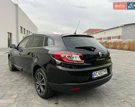 Черный Рено Меган, объемом двигателя 1.6 л и пробегом 221 тыс. км за 10900 $, фото 3 на Automoto.ua