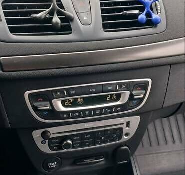 Черный Рено Меган, объемом двигателя 1.5 л и пробегом 282 тыс. км за 8500 $, фото 19 на Automoto.ua