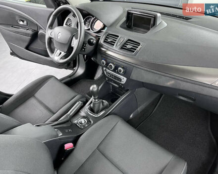 Чорний Рено Меган, об'ємом двигуна 1.6 л та пробігом 128 тис. км за 8900 $, фото 71 на Automoto.ua