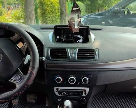 Черный Рено Меган, объемом двигателя 1.46 л и пробегом 306 тыс. км за 7000 $, фото 4 на Automoto.ua