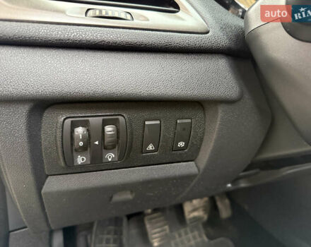 Черный Рено Меган, объемом двигателя 1.5 л и пробегом 221 тыс. км за 9450 $, фото 15 на Automoto.ua