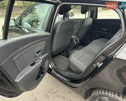 Чорний Рено Меган, об'ємом двигуна 1.46 л та пробігом 266 тис. км за 7700 $, фото 6 на Automoto.ua