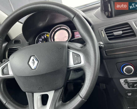 Чорний Рено Меган, об'ємом двигуна 1.6 л та пробігом 128 тис. км за 8900 $, фото 75 на Automoto.ua