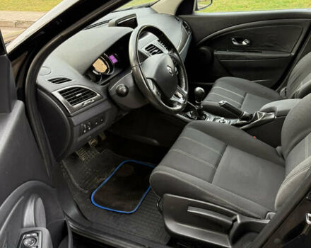 Черный Рено Меган, объемом двигателя 1.5 л и пробегом 221 тыс. км за 9450 $, фото 7 на Automoto.ua