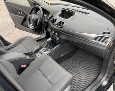 Черный Рено Меган, объемом двигателя 1.5 л и пробегом 260 тыс. км за 7700 $, фото 11 на Automoto.ua