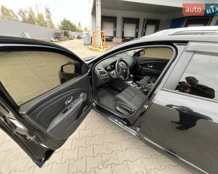 Чорний Рено Меган, об'ємом двигуна 1.46 л та пробігом 308 тис. км за 7500 $, фото 4 на Automoto.ua